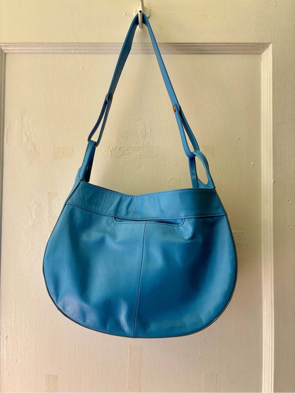 HOBO Arla Sky Blue Curved Shoulder Hobo Bag - Picture 3 of 6